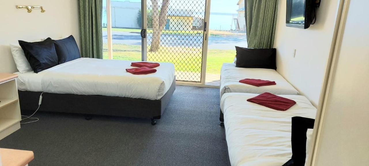 Barmera Lake Resort Motel Bagian luar foto