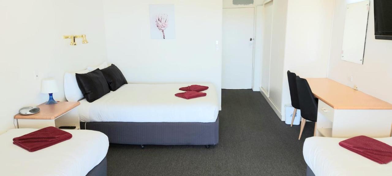 Barmera Lake Resort Motel Bagian luar foto