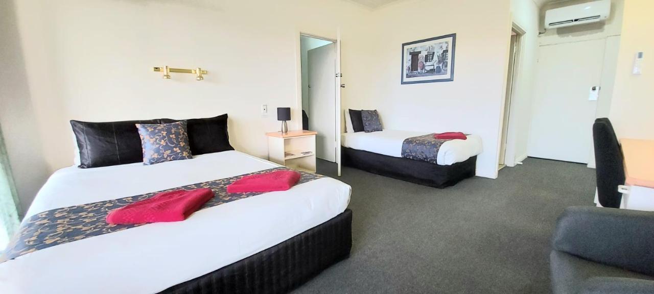 Barmera Lake Resort Motel Bagian luar foto